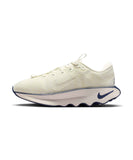 [正規品] Nike モティバW - セール：ココナッツミルク：ライトオアウッドブラウン：ミッドナイトネイビー/ DV1238-113 [関税込み] - FootsGo