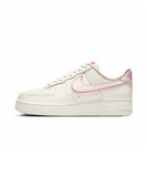 [正規品] Nike エアフォース1 07エッセンシャルW - セール：ピアニー：ピンクフォーム：セール/ IO4226-104 [関税込み]