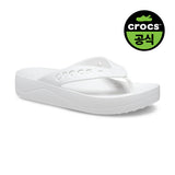 [正規品] Crocs 女性バヤプラットフォームフリップWT（24SWSD208395） [関税込み]