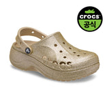 [正規品] Crocs 女性バヤプラットフォームグリッタークロッグCHAI（25SWCL208459） [関税込み]
