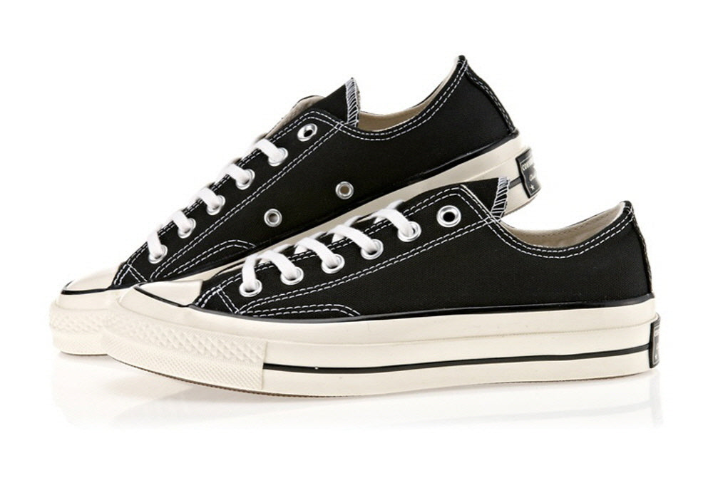 62  【レディースシューズ】converse chuck taylor70's